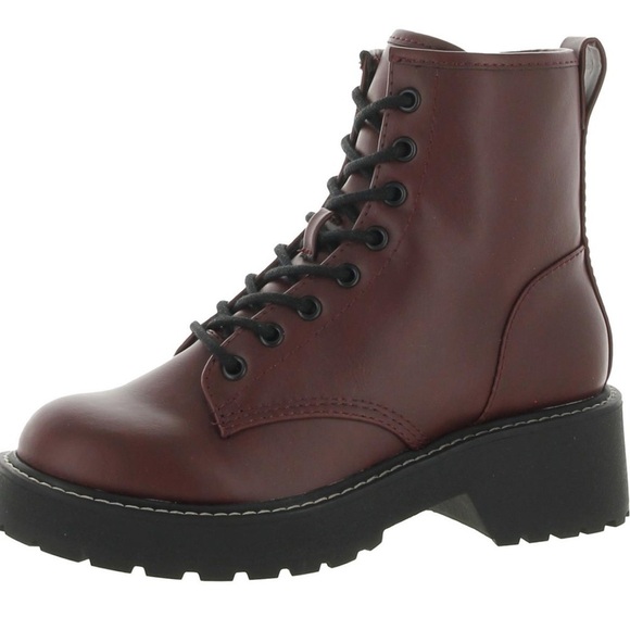 Steve Madden Shoes - Steve Madden moto burgundy combat utility grunge 90’s lug boot size 8
